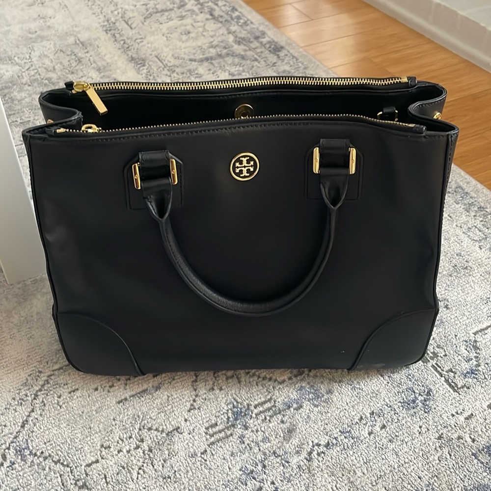 Tory Burch Robinson
